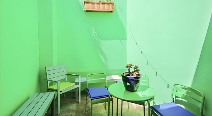 Ith Colive Balboa Park Hostel